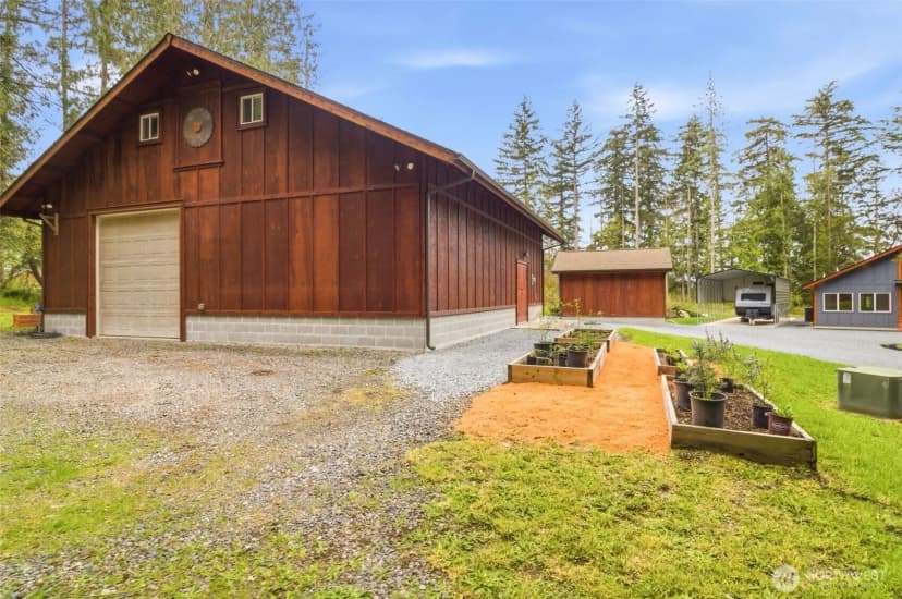 Property photo for 5110 Gahs Road Se, Roy photo 37