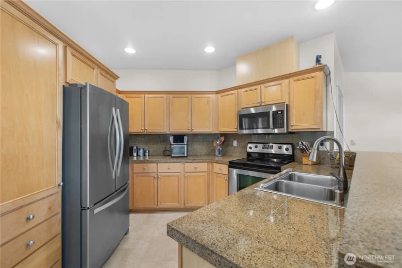 Property photo for 22627 Ne Alder Crest Drive #102, Redmond photo 12