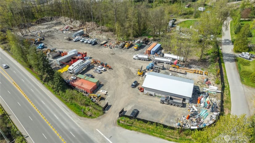 Property photo for 37405 Pacific Highway S, Federal Way