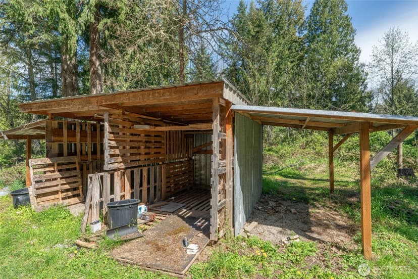 Property photo for 18645 Dynamite Drive Se, Yelm photo 15