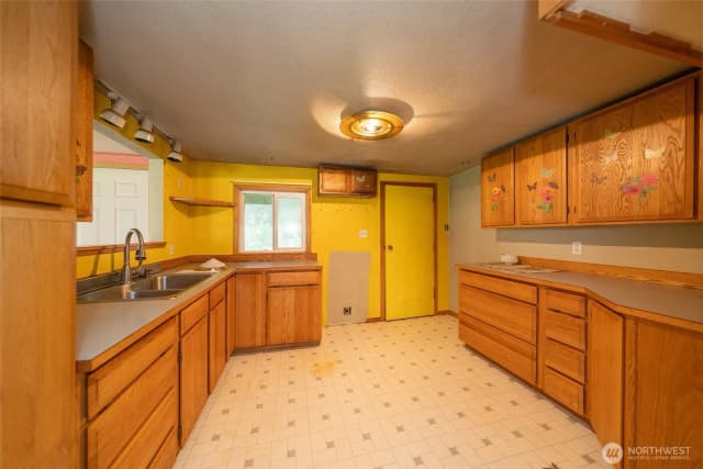 Property photo for 18645 Dynamite Drive Se, Yelm photo 3