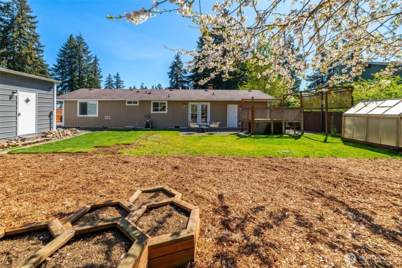 Property photo for 16020 70th Avenue E, Puyallup photo 34