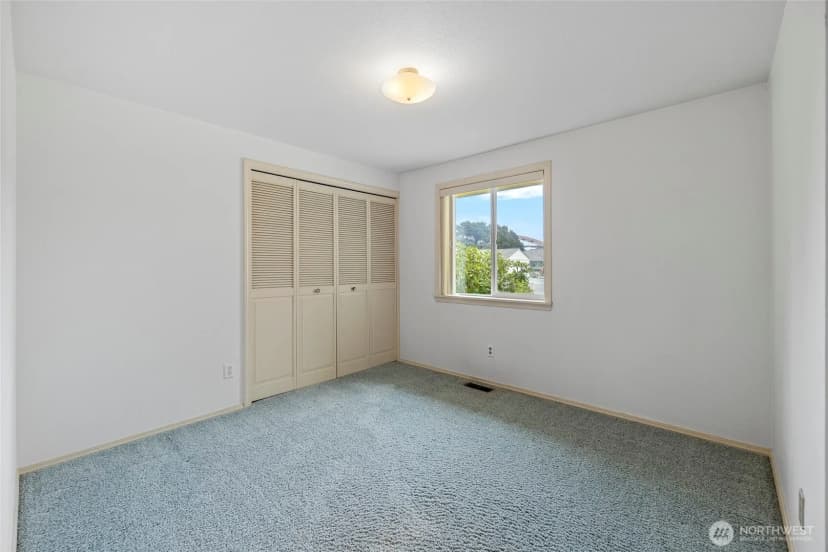 Property photo for 90 Chinook Place, La Conner photo 17