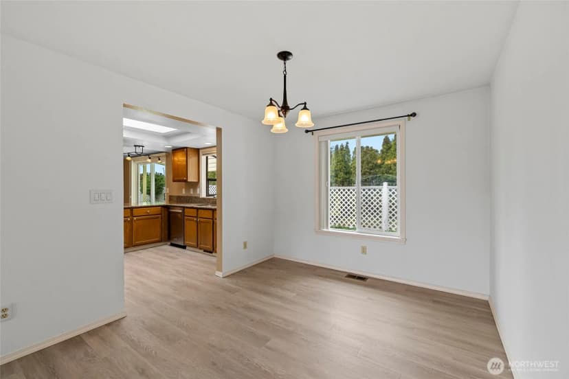 Property photo for 90 Chinook Place, La Conner photo 7