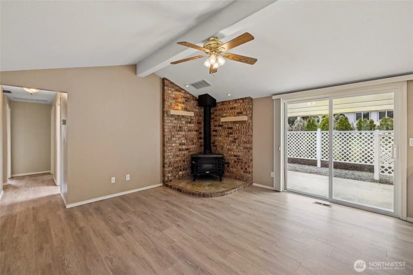 Property photo for 90 Chinook Place, La Conner photo 14