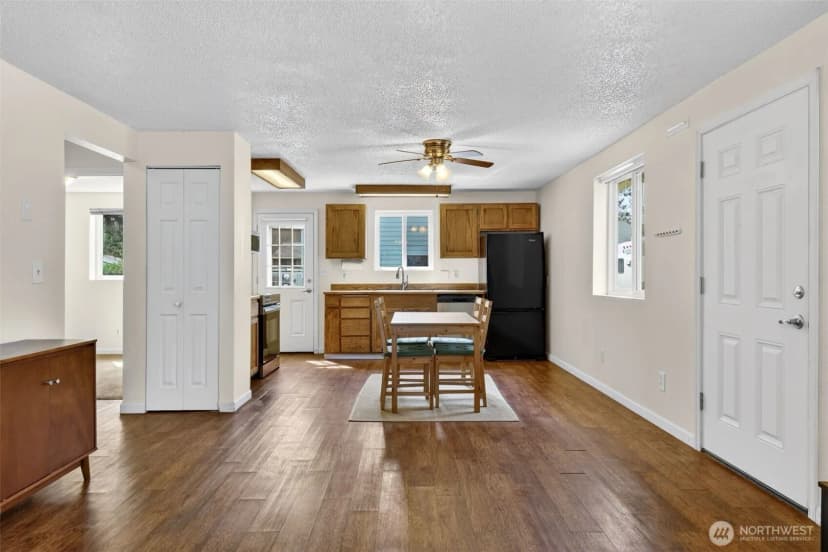 Property photo for 1716 194th Street, Long Beach photo 10