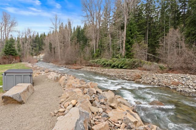 Property photo for 161 Middle Fork Lane, Cle Elum photo 5