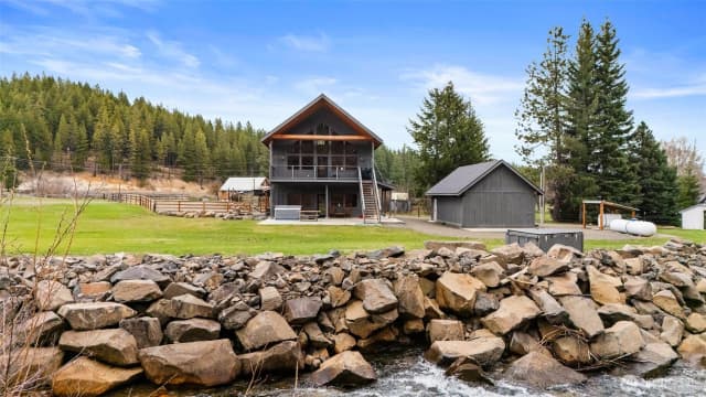 Property photo for 161 Middle Fork Lane, Cle Elum photo 4