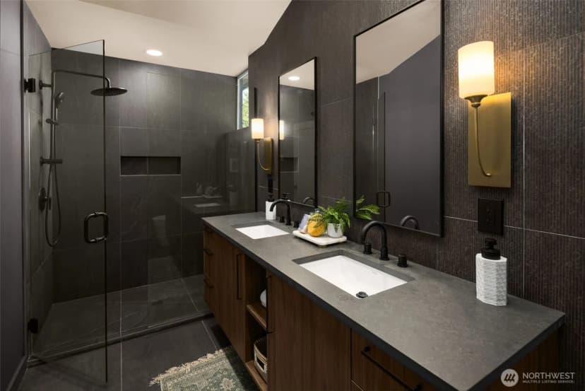 Property photo for 14031 Densmore Avenue N, Seattle photo 20