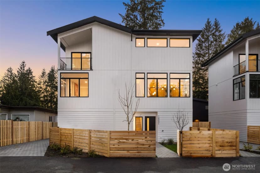 Property photo for 14031 Densmore Avenue N, Seattle