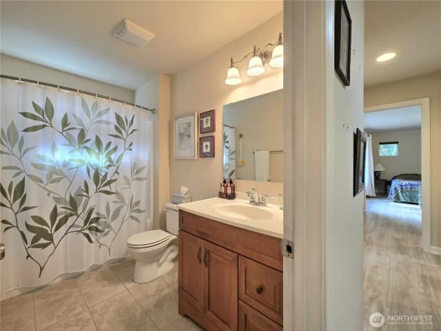 Property photo for 4912 Sw 165th Avenue, Longbranch photo 2