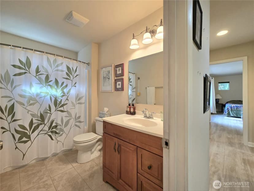 Property photo for 4912 Sw 165th Avenue, Longbranch photo 2