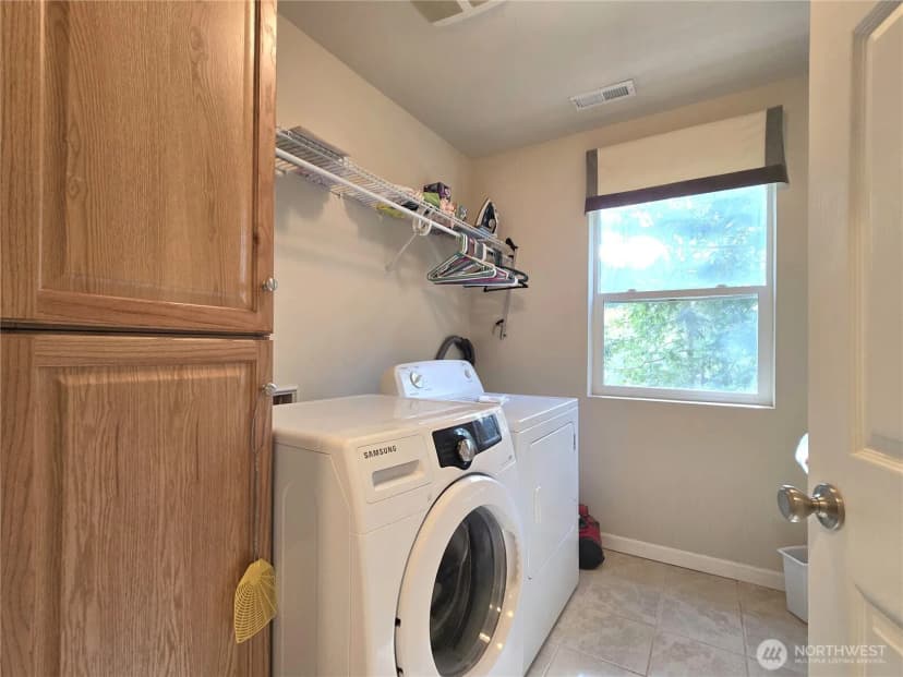 Property photo for 4912 Sw 165th Avenue, Longbranch photo 7