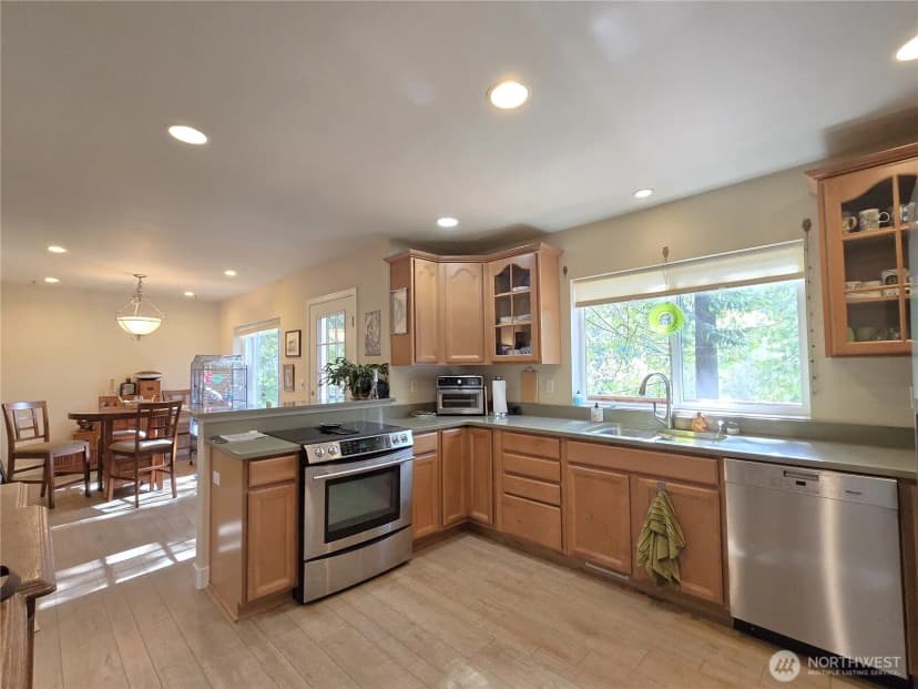 Property photo for 4912 Sw 165th Avenue, Longbranch photo 14