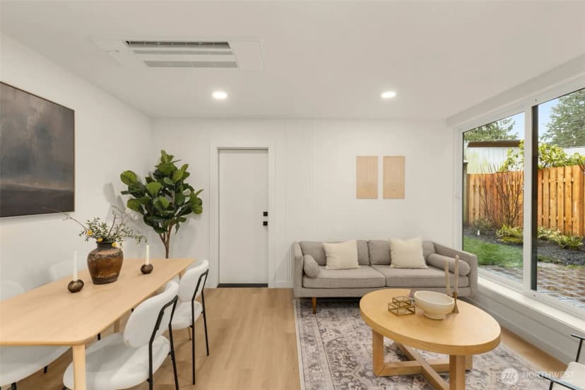 Property photo for 14035 Densmore Avenue N, Seattle photo 11