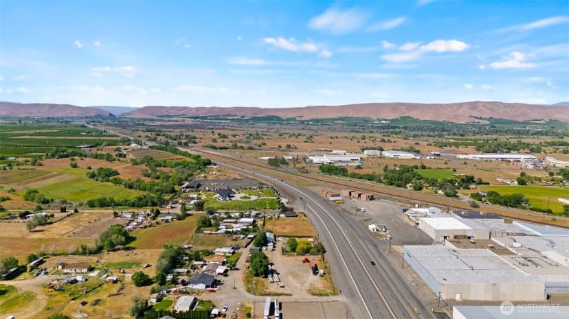 Property photo for 370 Nw Manor Road, Wapato photo 10