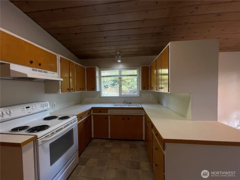 Property photo for 4030 Factoria Boulevard Se, Bellevue photo 12