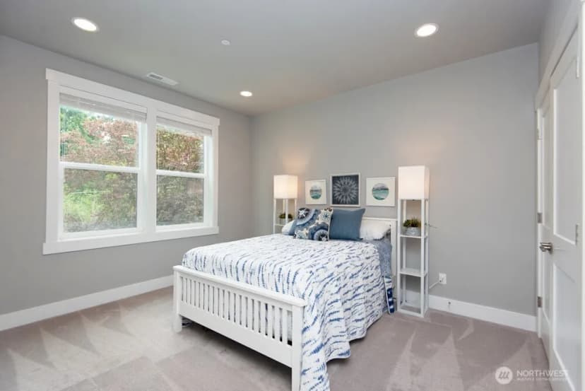 Property photo for 1808 104th Avenue Se, Bellevue photo 15