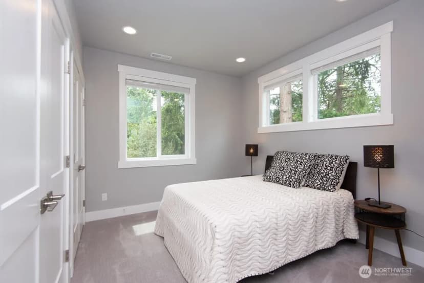 Property photo for 1808 104th Avenue Se, Bellevue photo 17