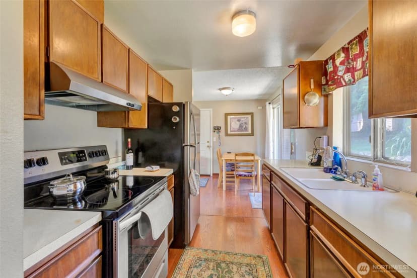 Property photo for 6506 103rd Street E, Puyallup photo 10