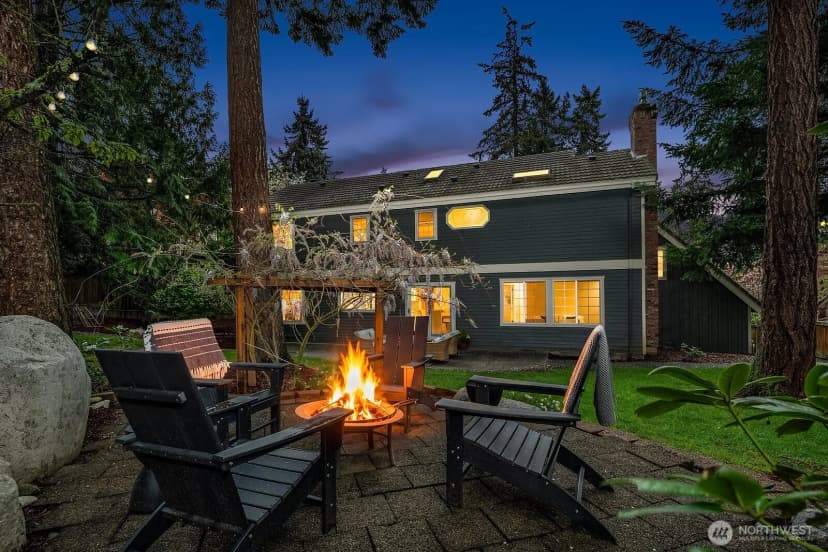Property photo for 14314 Ne 10th Place, Bellevue photo 34