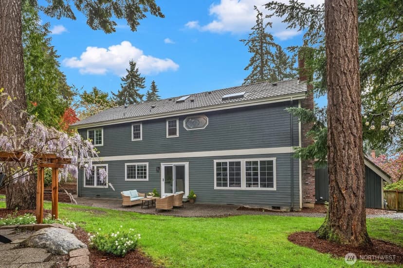 Property photo for 14314 Ne 10th Place, Bellevue photo 29
