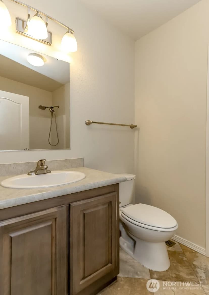 Property photo for 7104 141st Avenue E, Sumner photo 18
