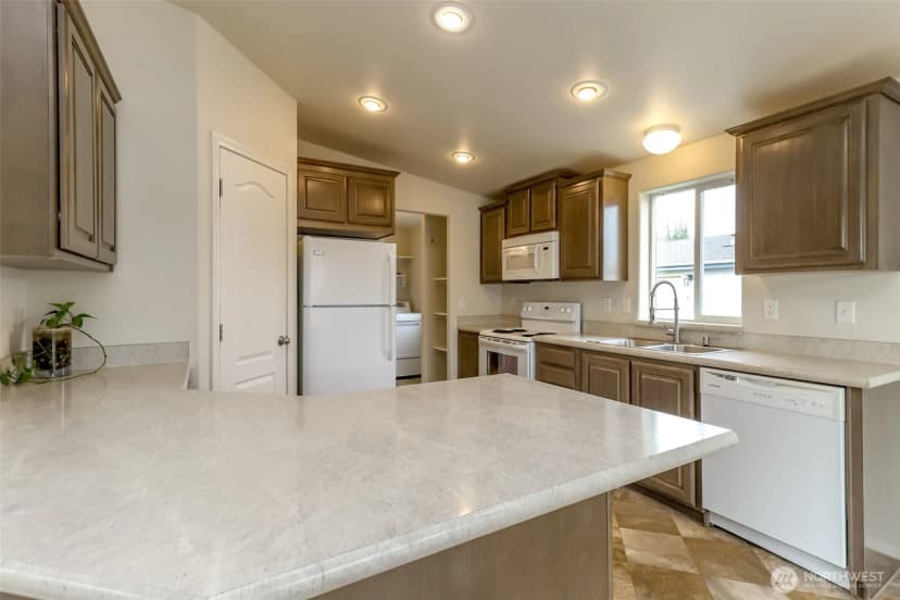 Property photo for 7104 141st Avenue E, Sumner photo 12