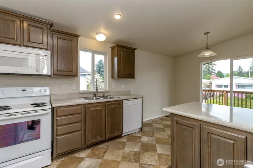 Property photo for 7104 141st Avenue E, Sumner photo 16