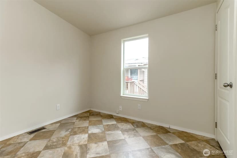 Property photo for 7104 141st Avenue E, Sumner photo 31