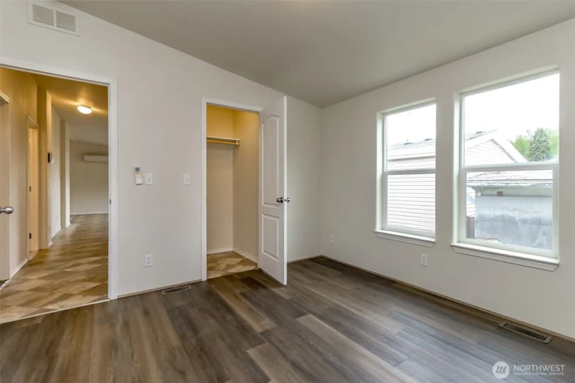 Property photo for 7104 141st Avenue E, Sumner photo 24