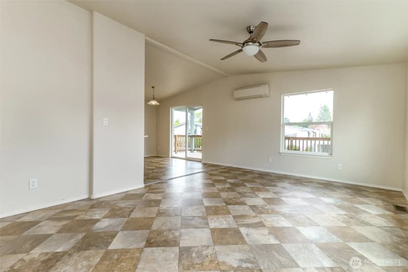 Property photo for 7104 141st Avenue E, Sumner photo 6