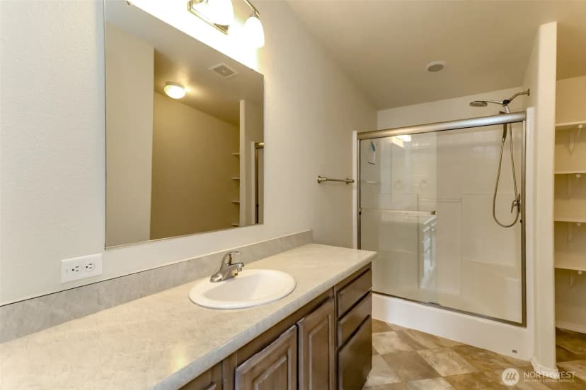 Property photo for 7104 141st Avenue E, Sumner photo 28