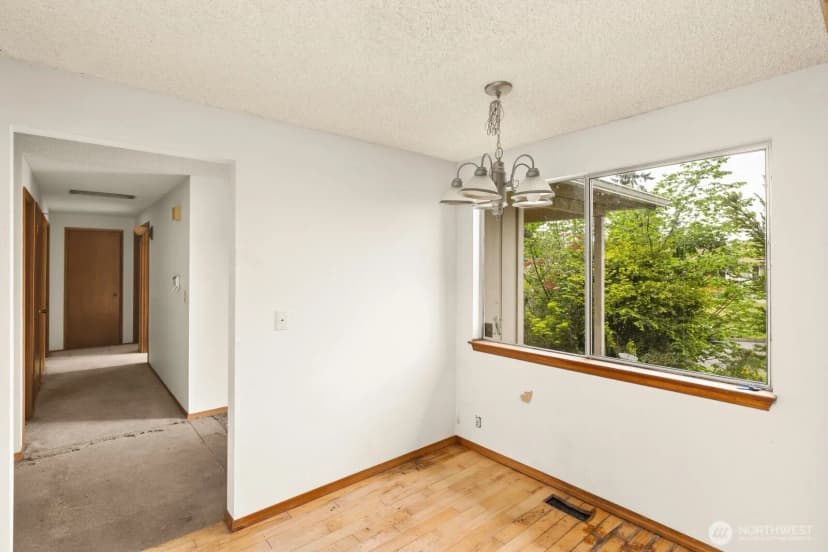 Property photo for 31446 28th Place Sw, Federal Way photo 6