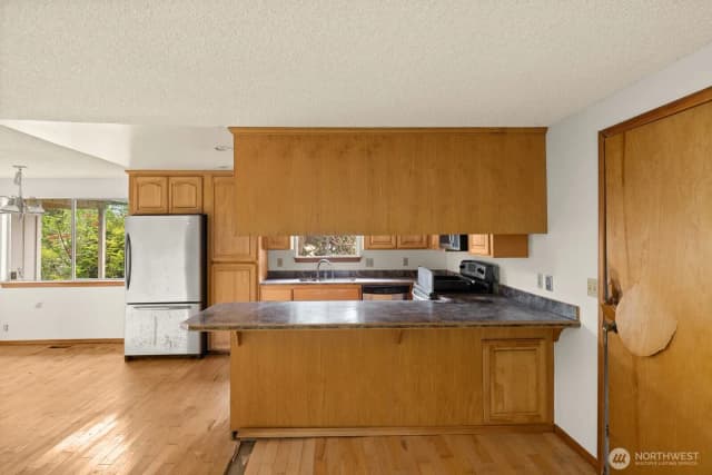 Property photo for 31446 28th Place Sw, Federal Way photo 4