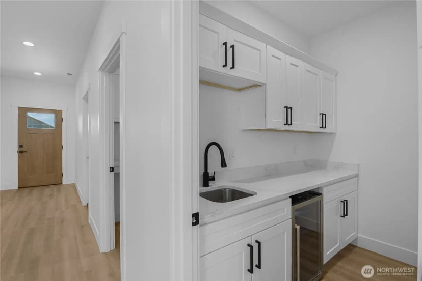 Property photo for 13 Parkside Lp, Ephrata photo 15