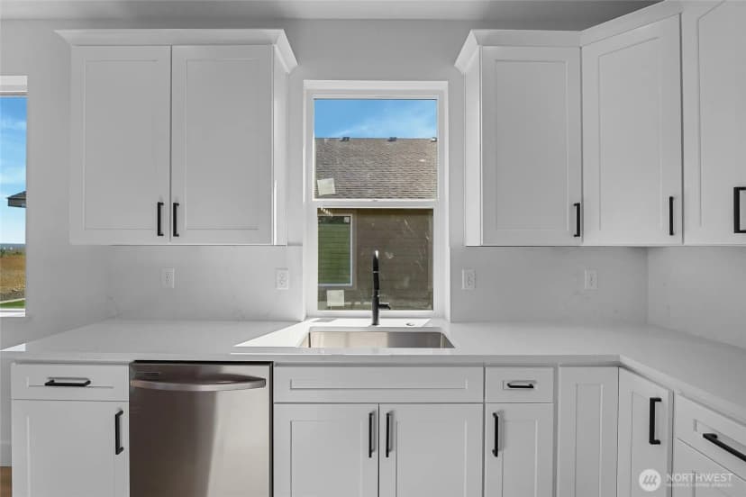Property photo for 13 Parkside Lp, Ephrata photo 24