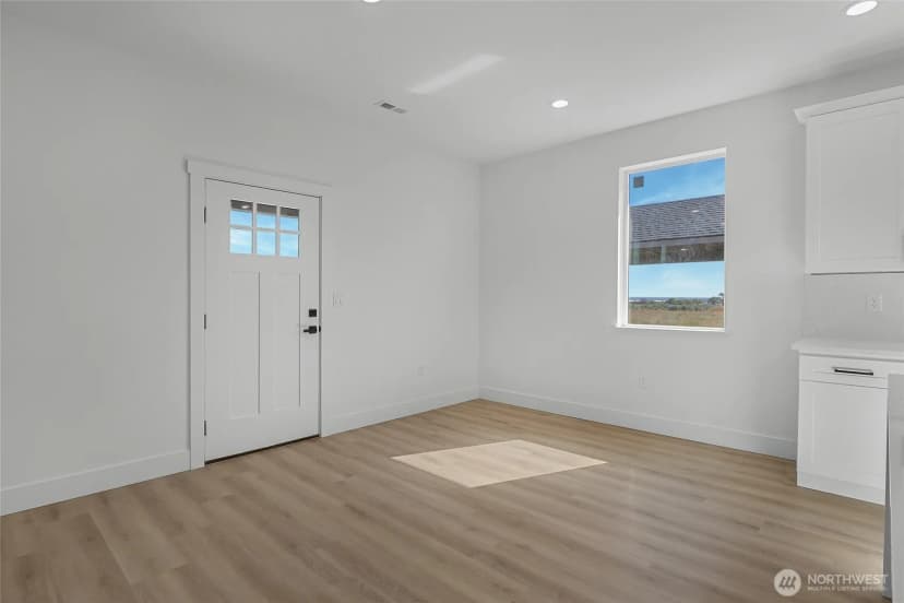 Property photo for 13 Parkside Lp, Ephrata photo 26