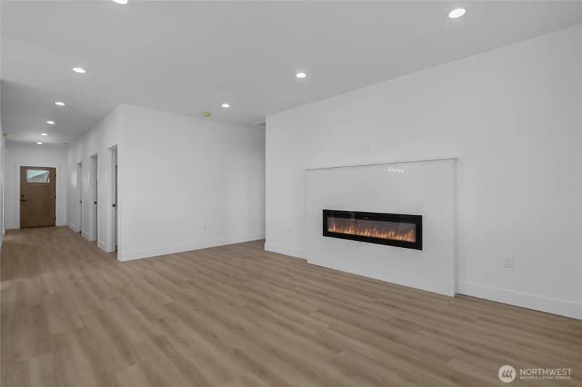 Property photo for 13 Parkside Lp, Ephrata photo 12