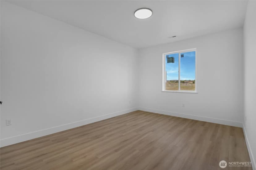 Property photo for 13 Parkside Lp, Ephrata photo 27