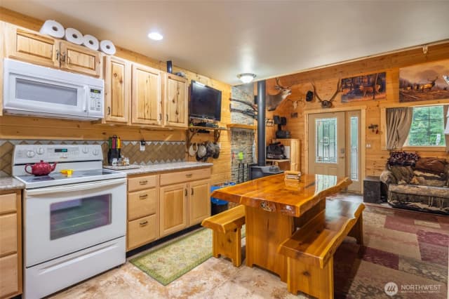 Property photo for 1850 Timber Mountain Loop, Cle Elum photo 5