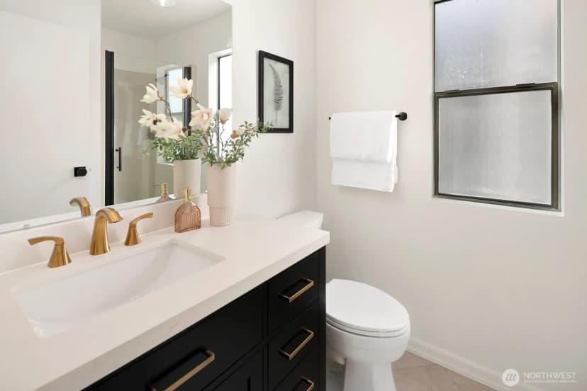 Property photo for 10508 Ne 32nd Place #g302, Bellevue photo 18