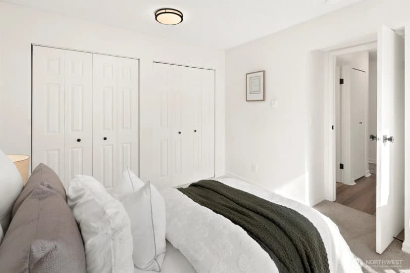 Property photo for 10508 Ne 32nd Place #g302, Bellevue photo 16