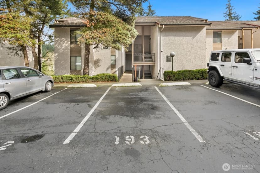 Property photo for 10508 Ne 32nd Place #g302, Bellevue photo 22