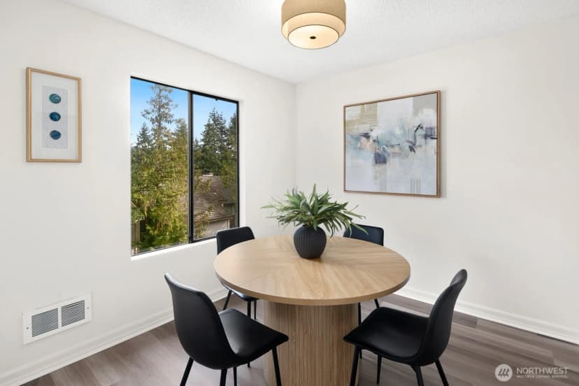 Property photo for 10508 Ne 32nd Place #g302, Bellevue photo 9
