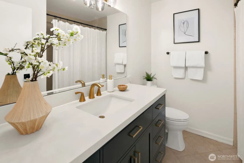 Property photo for 10508 Ne 32nd Place #g302, Bellevue photo 17