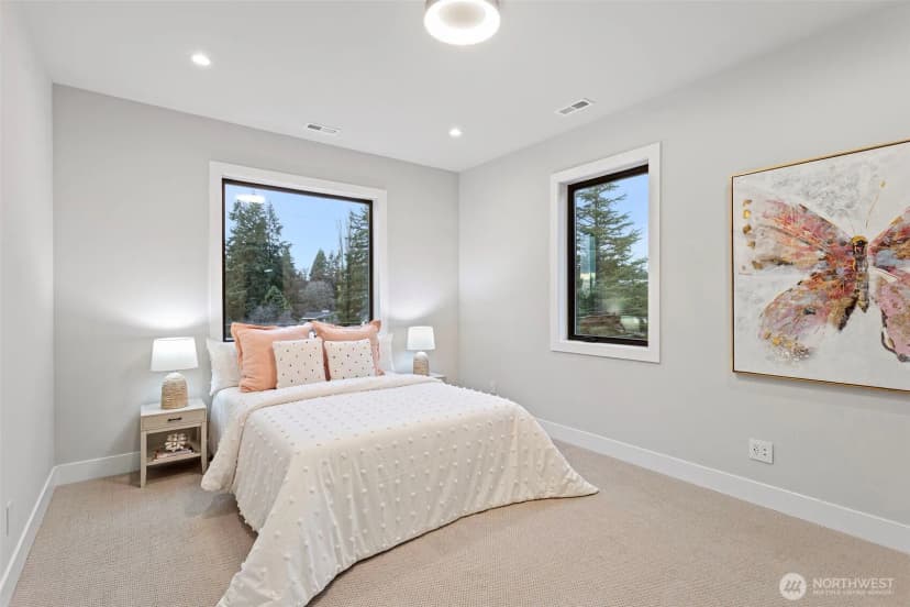 Property photo for 14 158th Place Ne, Bellevue photo 22
