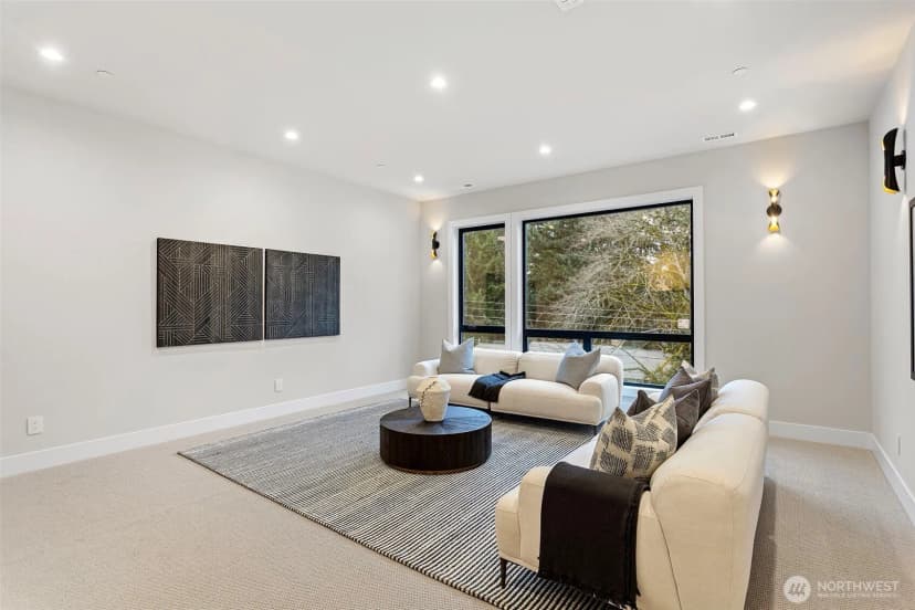 Property photo for 14 158th Place Ne, Bellevue photo 17
