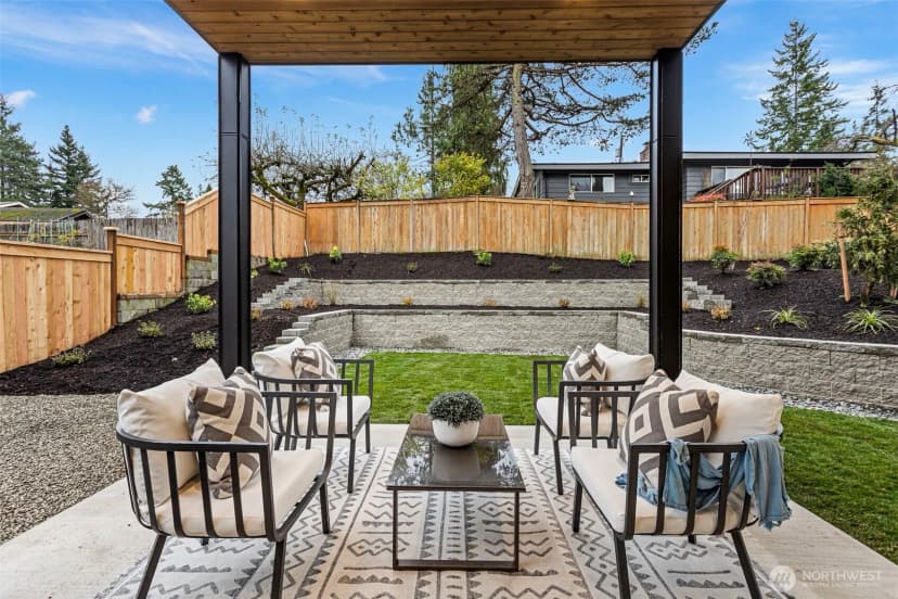 Property photo for 14 158th Place Ne, Bellevue photo 33
