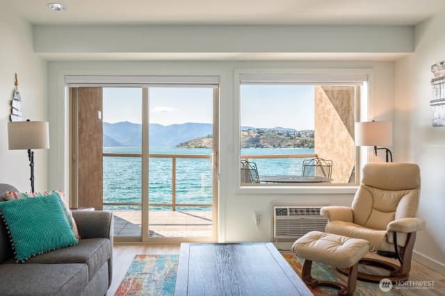 Property photo for 322 W Woodin Avenue #526, Chelan